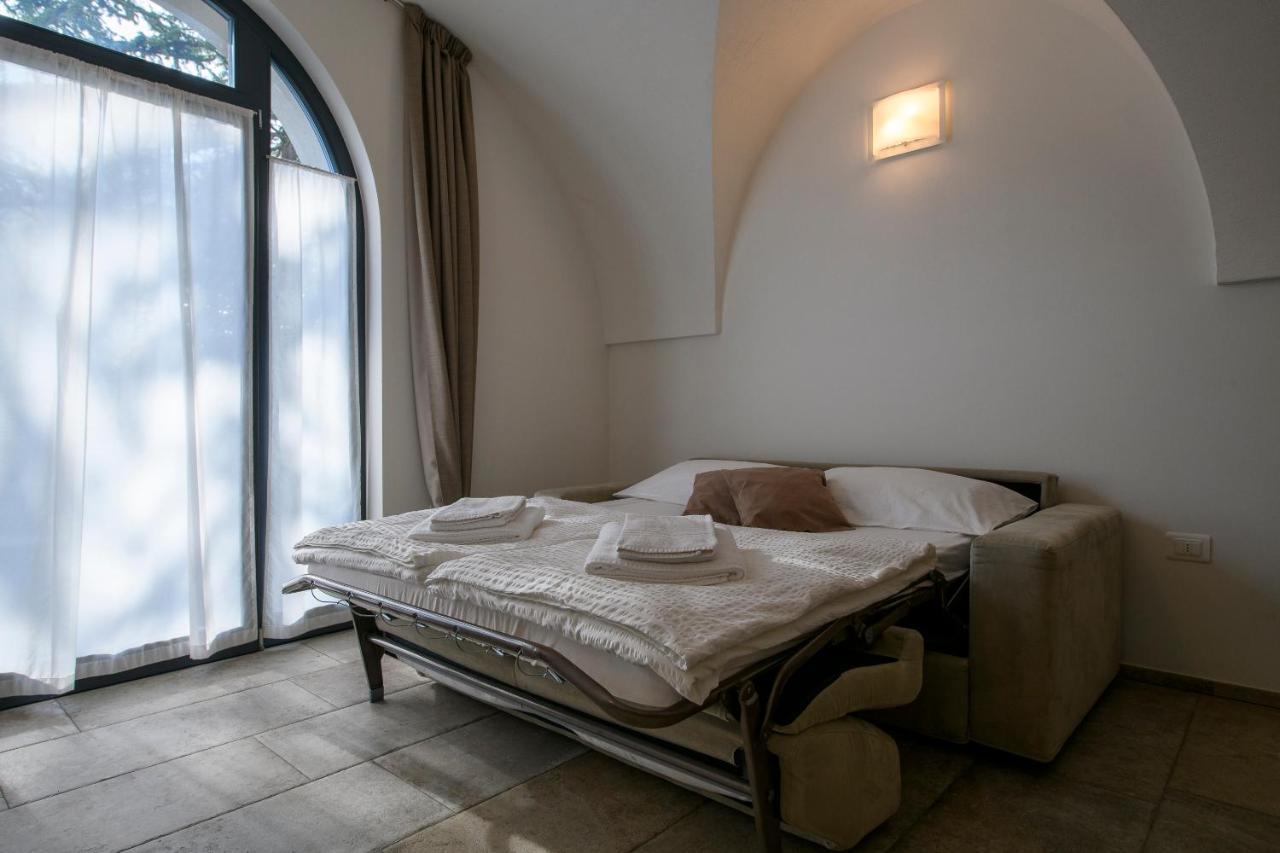 الشقق الفندقية ريفا ديل غاردافي  Borgo San Nazzaro المظهر الخارجي الصورة